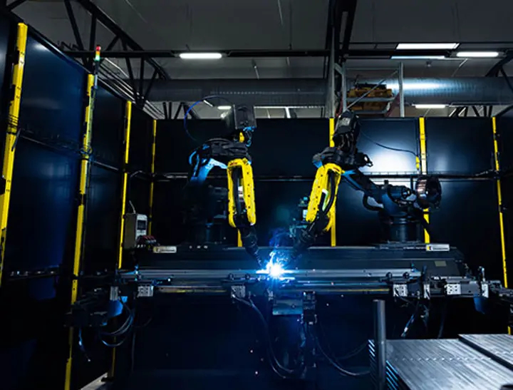 Mantenere macchinari robotici all'interno o gli operatori all’esterno?  Mantenere macchinari robotici all'interno o gli operatori all’esterno?
